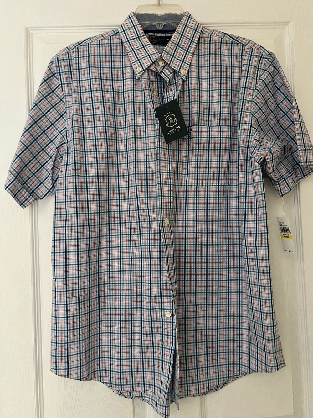 ARROW Short Sleeved Button down Shirt: Color: multi plaid - Size: M - NWT
